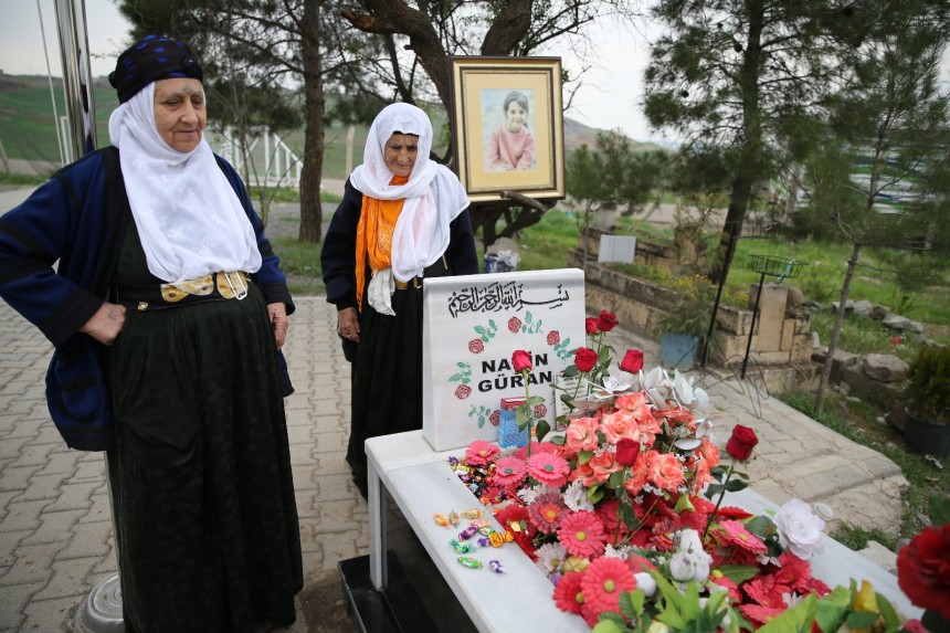 Narin Güran bayramın ilk gününde de unutulmadı