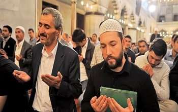 Ramazan’a,aşk ile bir daha…
