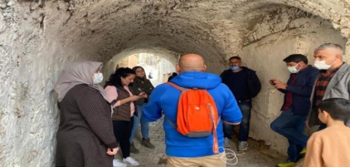 Derik turist ağırlamaya devam ediyor