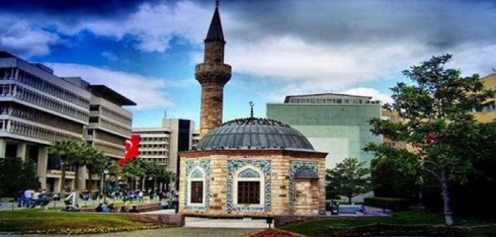 İzmir il ve ilçeleri için bayram namazı saati: İzmir il ve ilçeleri için 2021 Kurban Bayramı namazı vakti saat kaçta?