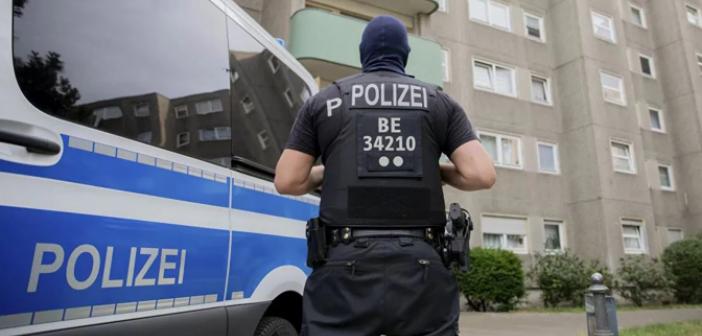 Son dakika | Berlin'de silahlı saldırı! Çok sayıda kişi yaralandı