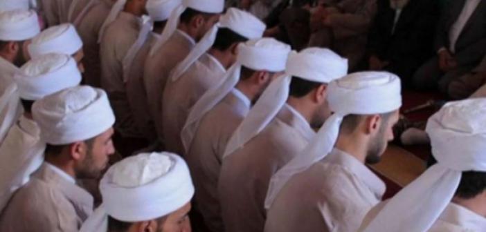 Tarikat ne demek? Ne anlama geliyor? Tarikatlar ne iş yapıyor?