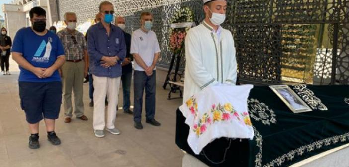 Ünlü sanatçı Aysel İpar'ın cenazesine sadece ailesi ve yakınları katıldı