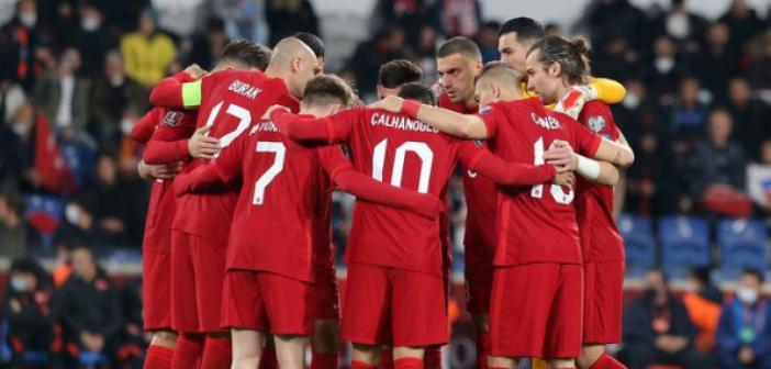 Türkiye G Grubu'ndan nasıl çıkar? İşte A Milli Futbol Takımı'nı 2022 Dünya Kupası'na götürecek senaryolar...