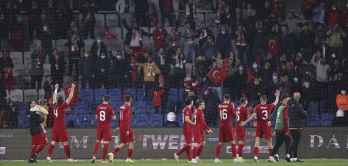 Türkiye'nin de yer aldığı G Grubu'ndaki güncel puan durumu... Dünya Kupası hayalleri playoff maçlarına kaldı