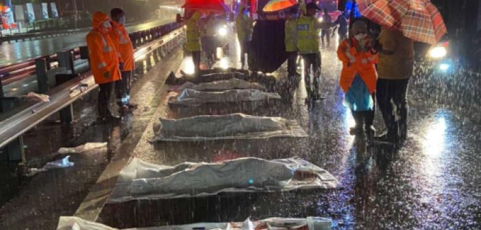 Malezya'da zincirleme trafik kazası: 8'i çocuk 10 ölü