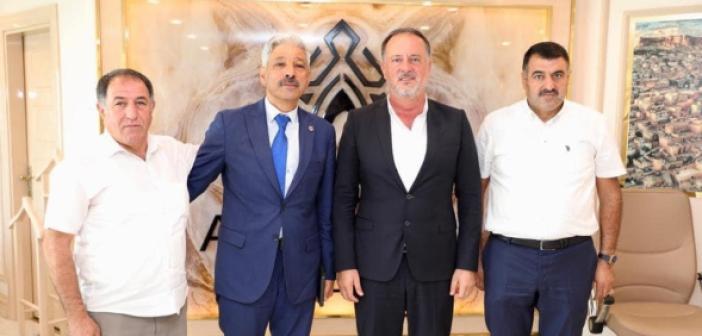 Belediye Başkanlarının Özlük Hakları Düzenlendi