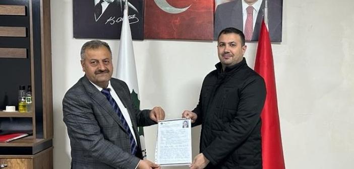 İlhan, Milletvekili adaylığı için başvuruda bulundu