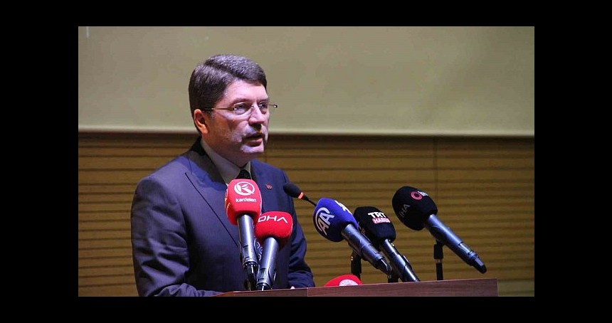 Bakan Tunç: Hukuk fakültesinden mezun olanlar direkt avukatlık stajına başlayamayacak