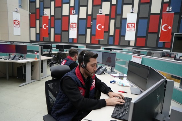 112'yi arayıp "Etrafım ölülerle dolu" dedi! Ekipler gerçeği çok geçmeden anladı