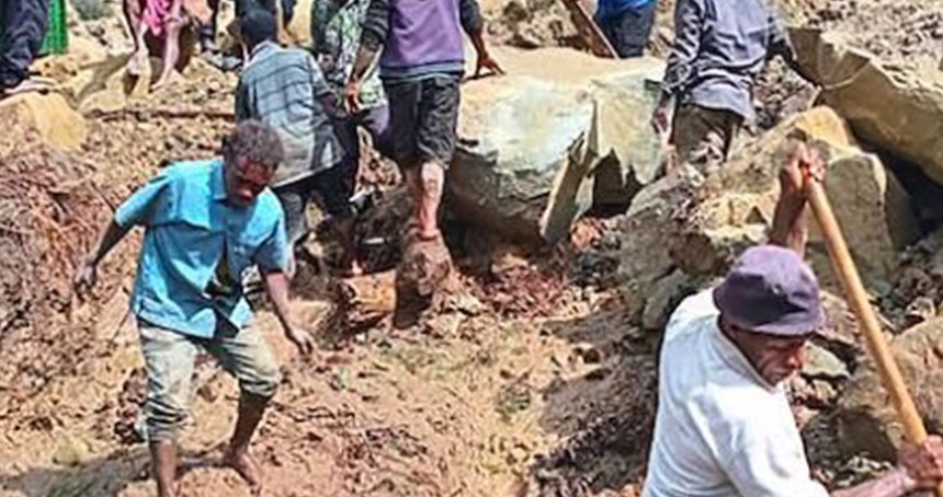 Papua Yeni Gine'de toprak altında kalanları kurtarma çalışmaları devam ediyor