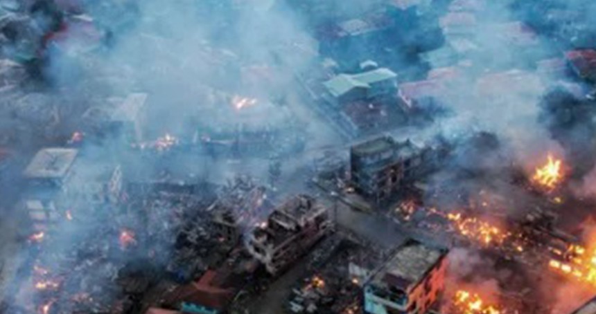 Myanmar'da ordunun düzenlediği hava saldırısında 32 kişi öldü