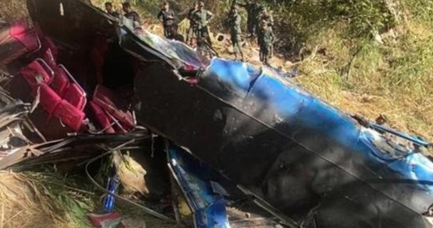 Sri Lanka'da otobüs kazası: 15 ölü, 16 yaralı