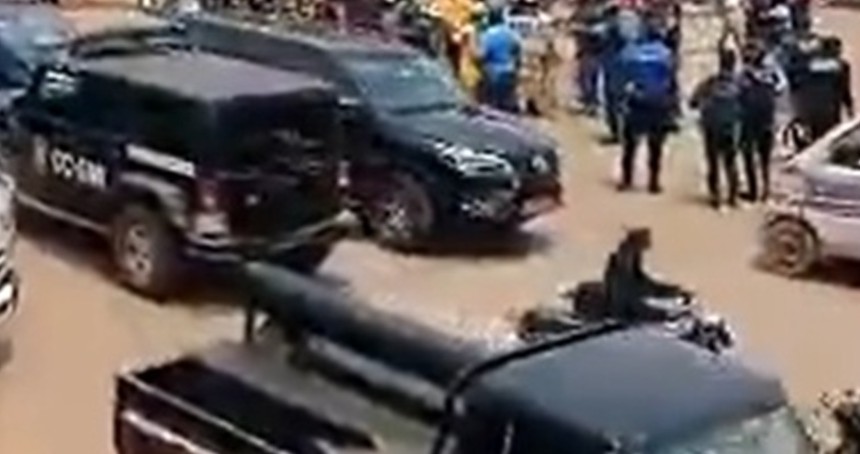 Kamerun'da cumhurbaşkanlığı seçimlerinde hile yapıldığı iddiasıyla protestolar başladı