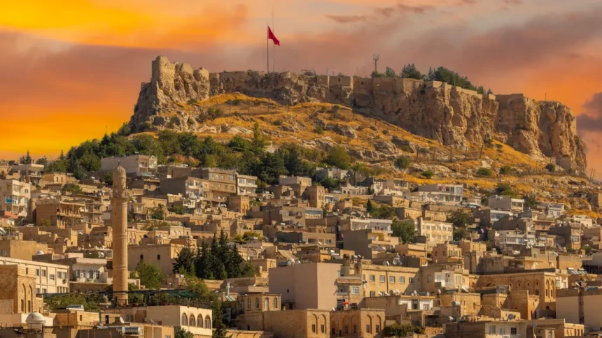 Mardin Kapı Şen Olur Şarkı Sözleri