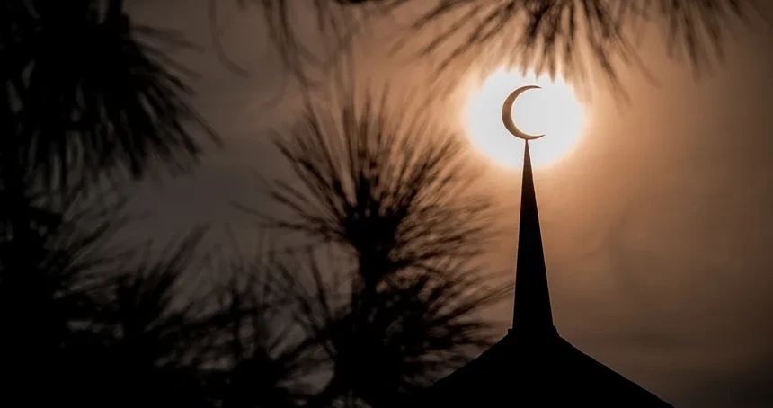 Ramazan hilali nedir? Ramazan hilali göründü mü? Ne zaman görünecek?