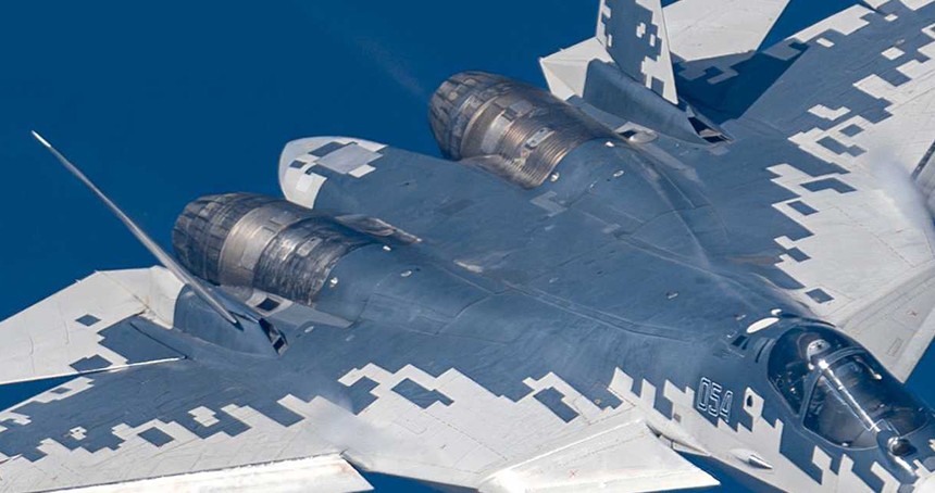 Cezayir Rus yapımı Su-57E Felon savaş uçaklarını envanterine kattı
