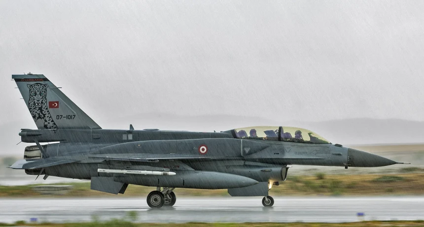 F-16 savaş uçağının özellikleri neler? Öne çıkan detayları