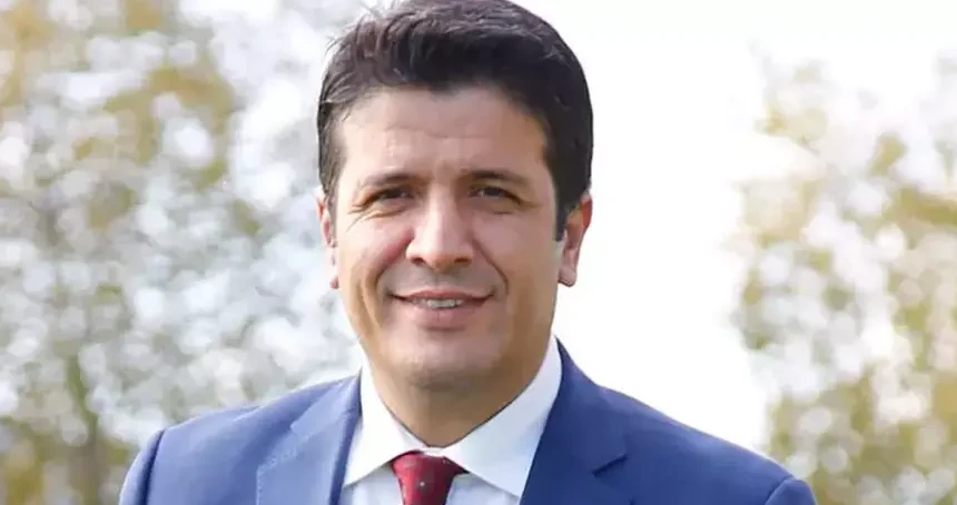 Eski belediye başkanı tutuklandı