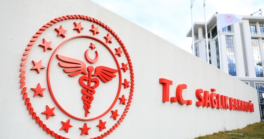 Sağlık Bakanlığı'ndan dev atama müjdesi: Kura takvimi ve şartlar belli oldu