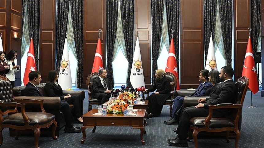 Siyasi partiler arasında bayramlaşma ziyaretleri