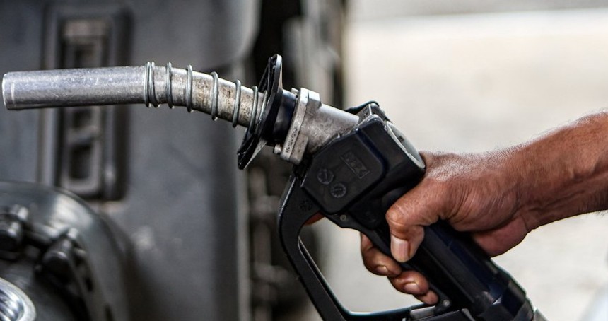 Malezya, yükselen petrol fiyatları nedeniyle yakıt kontrol önlemleri açıkladı
