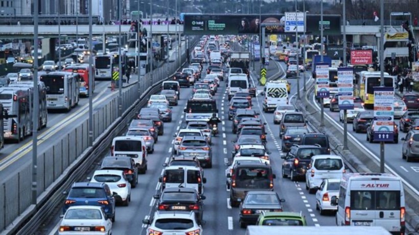 Milyonlarca araç sahibini ilgilendiyor! Yeni sistem yarın devrede
