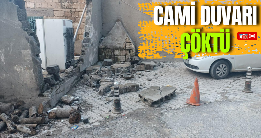 Mardin'de cami duvarı çöktü