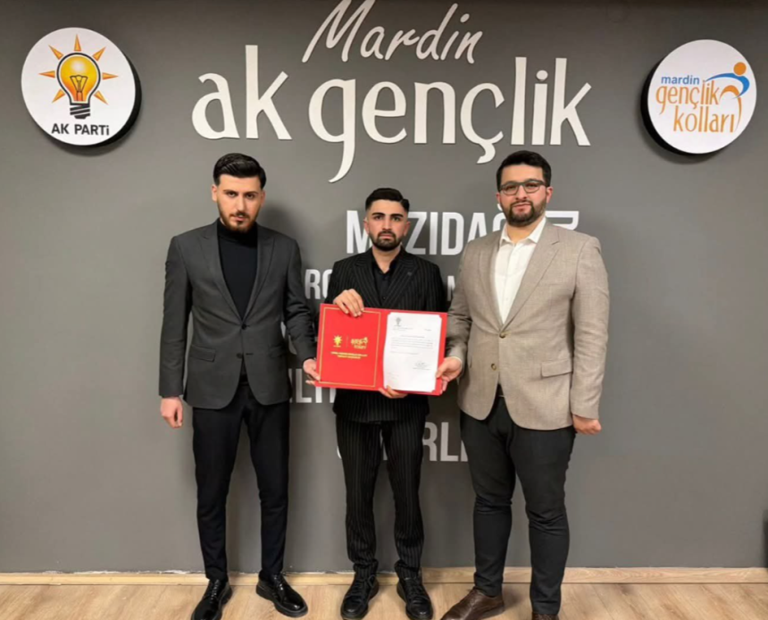 Derik AK Parti Gençlik Kollarında Bayrak Değişimi