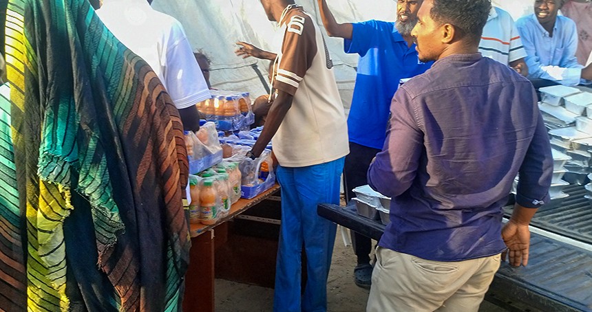 Yetimler Vakfı, Sudan’da sıcak yemek dağıttı