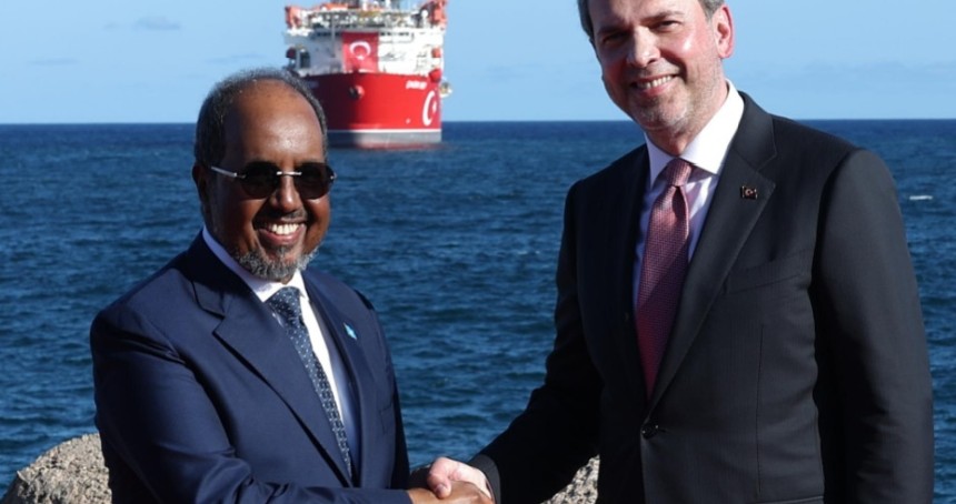 Derin deniz sondaj gemisi Çağrı Bey Somali'ye ulaştı