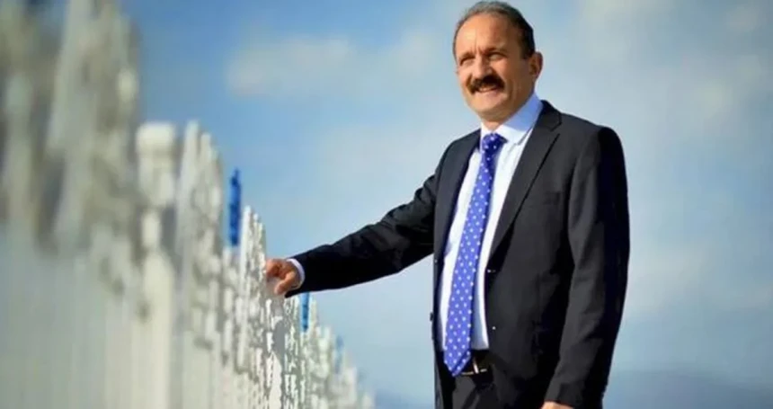 Bir Belediye Başkanı daha partisinden istifa etti