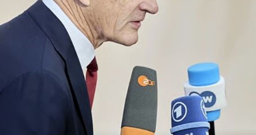 Norveç’ten sanal medya yasağı hazırlığı