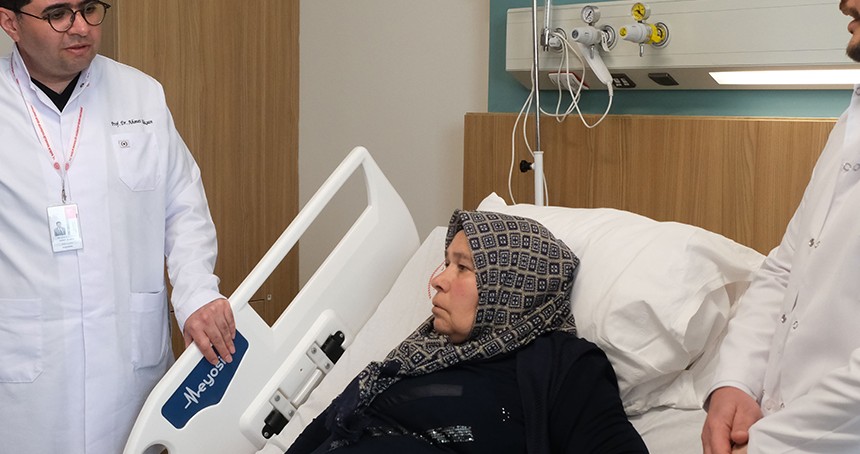 Gaziantep Şehir Hastanesi'nde bir ilk: Ağrı pili tedavisi uygulandı