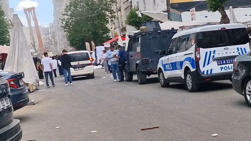 İki grup arasında tekmeli, yumruklu kavga: 3 yaralı