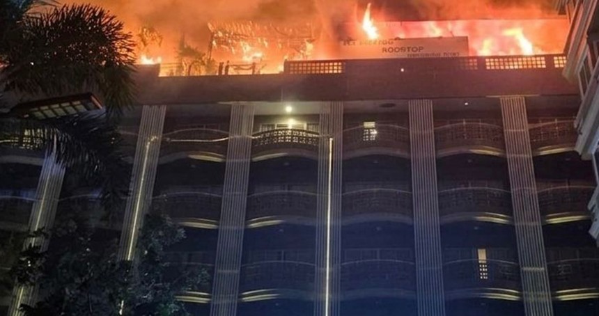 Tayland'ta otel yangını: 4 kişi yaralandı, yüzlerce kişi tahliye edildi