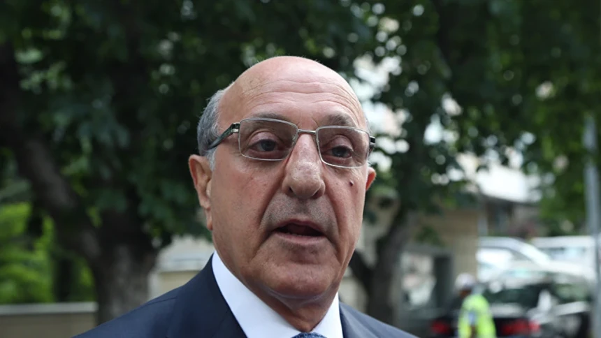 İlhan Kesici kimdir? Kaç yaşında? Nereli? Hangi partiden? Siyasi Kariyeri
