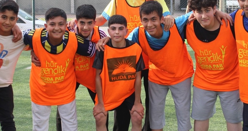 Peygamber Sevdalıları Mersin'de futbol turnuvası düzenledi 
