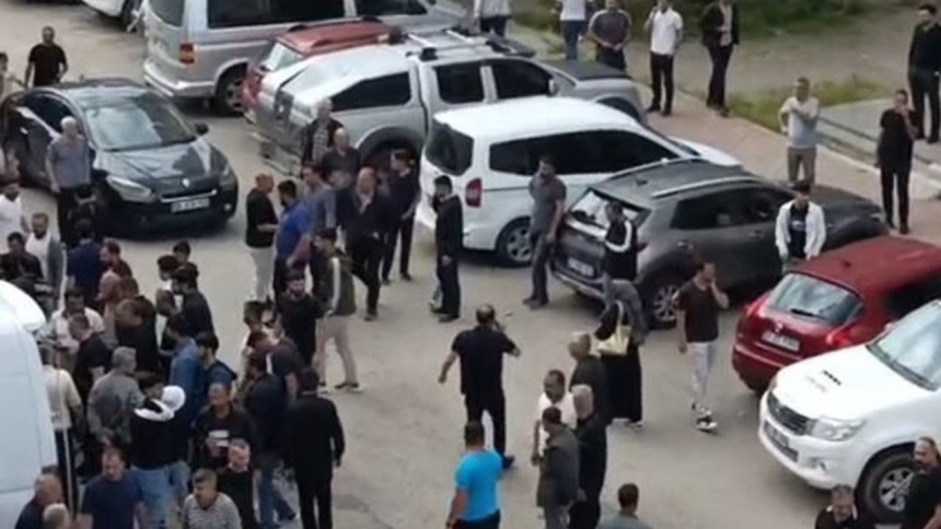 Sokak ortasında silahlı saldırı: 2 ağır yaralı