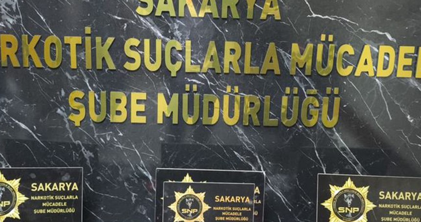 Sakarya'da 61 kilogram bonzai hammaddesi ele geçirildi: 1 tutuklama