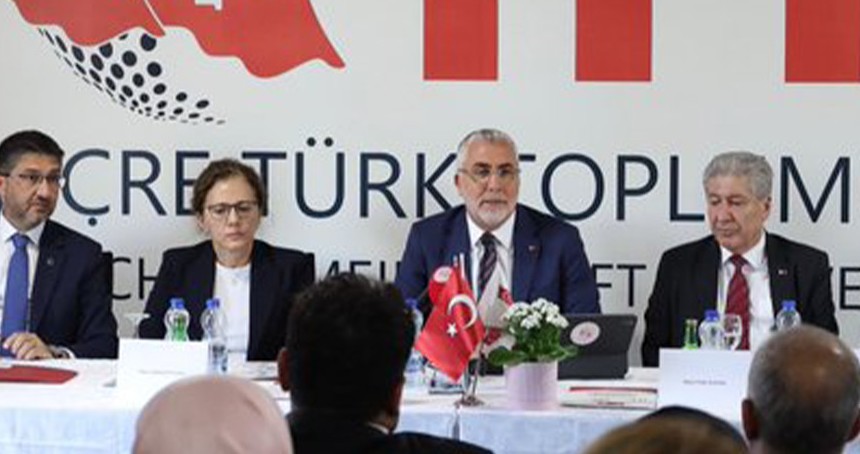 Bakan Işıkhan, İsviçre'de Türkiye'den STK temsilcileriyle bir araya geldi