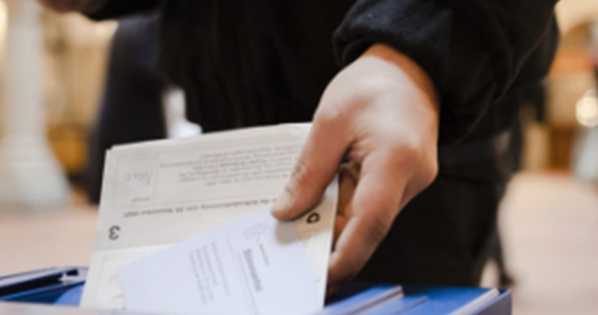İsviçre'de göçmen karşıtı tartışmalı referandum teklifi reddedildi