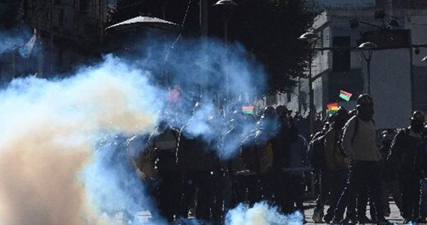Bolivya'da siyasi kriz derinleşiyor
