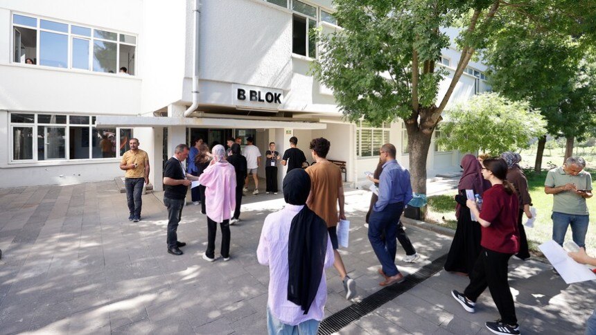 YKS soru kitapçıkları ve cevap anahtarları ÖSYM'nin internet sitesinden erişime açıldı