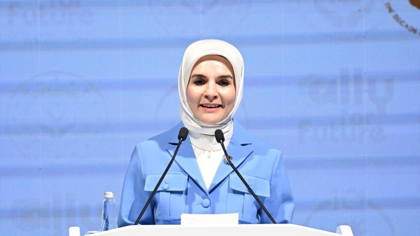 Bakan Göktaş: Kadınları, geleceği inşa eden öncüler olarak görüyoruz