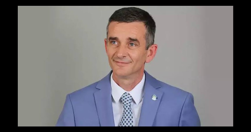 Ümit Dikbayır kimdir? Kaç yaşında? Nereli? Hangi partiden? Neden istifa etti?