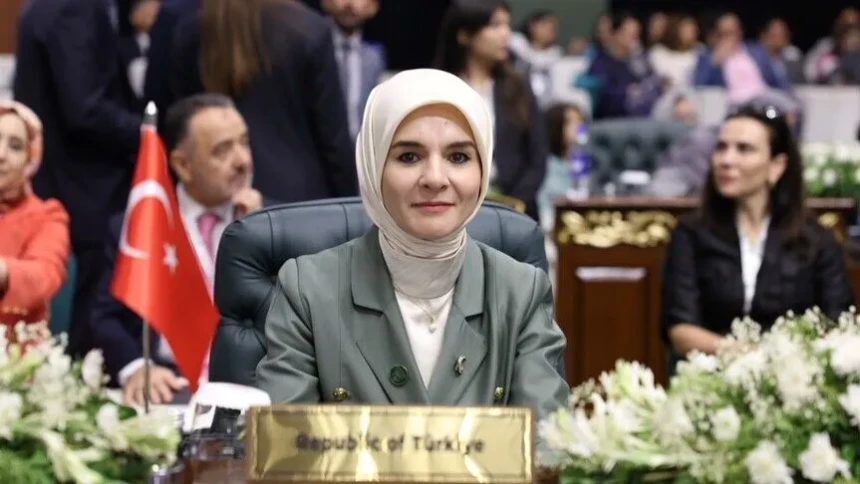 Bakan Göktaş: Dile getirilen her söz Müslüman kadınların yeni yüzyıldaki yürüyüşüne istikamet kazandıracak