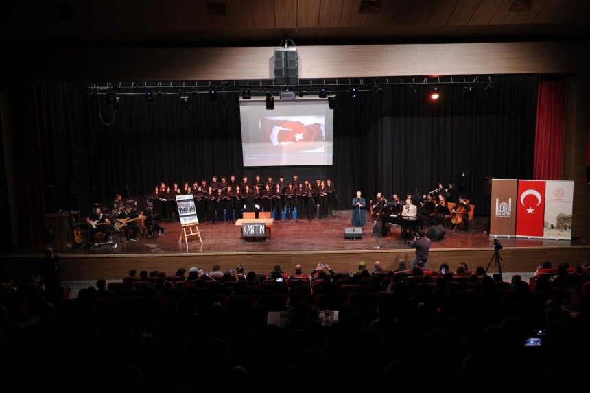 Mardin Büyükşehir Belediyesinden Yücel Arzen Müzik ve Marş Dinletisi