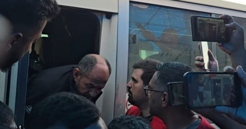 İşgal zindanlarındaki Gazzeli 35 esir, özgürlüğün nefesini aldı