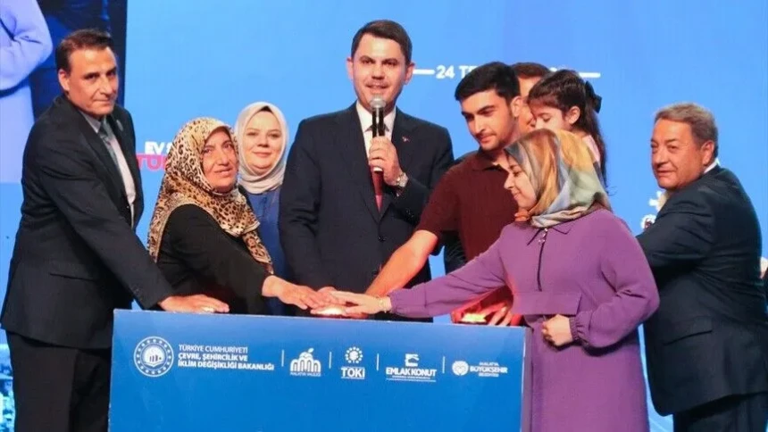 Bakan Kurum: Devlet, zor gününde milletini sarıp sarmalayan asırlık çınardır